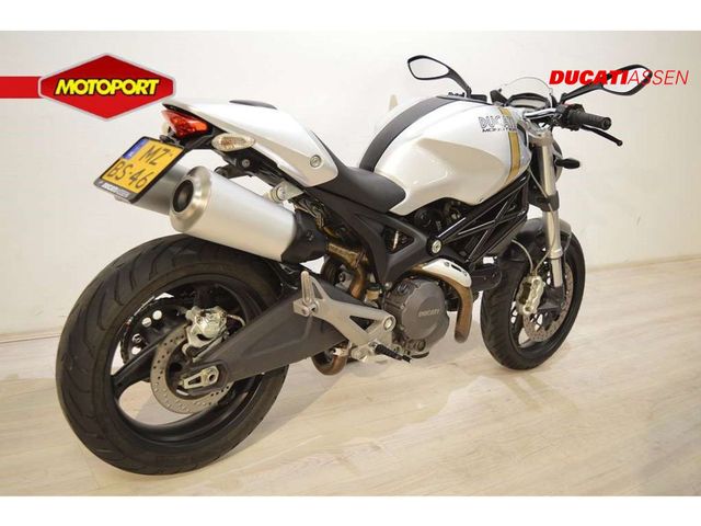 ducati - m-696