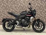 TRIUMPH TRIDENT 900