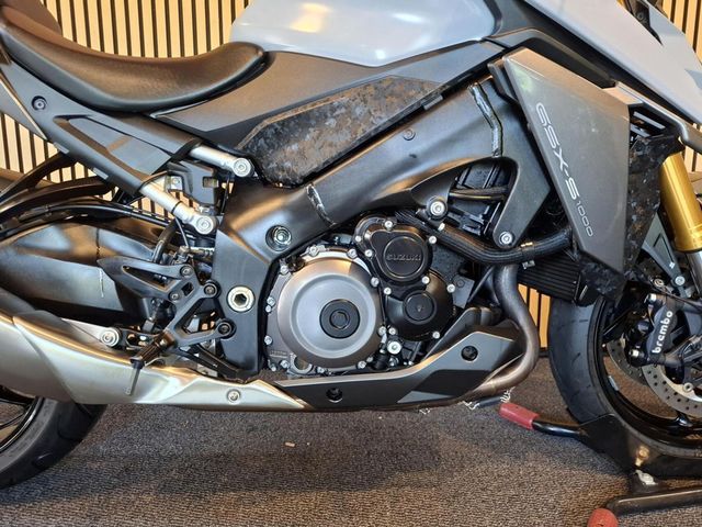 suzuki - gsx-s-1000-abs