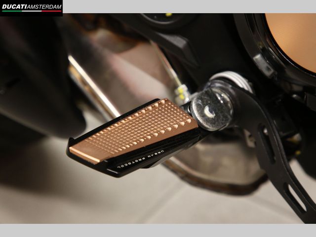 ducati - scrambler-ducati-10-anniversario-rizoma-edition