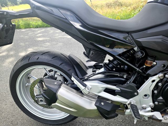 bmw - f-900-r