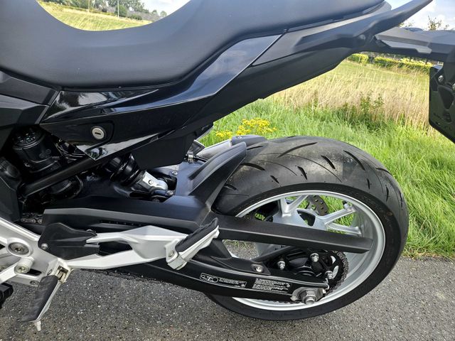 bmw - f-900-r