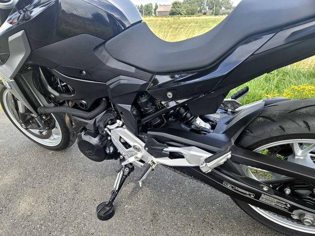 bmw - f-900-r