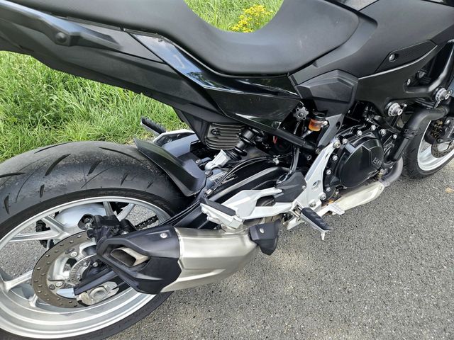 bmw - f-900-r