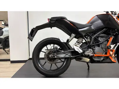 KTM 125 DUKE – foto 4