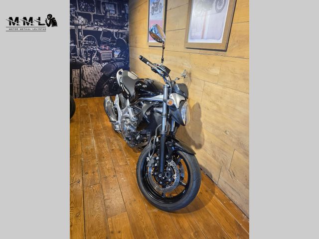 suzuki - sfv-650-gladius