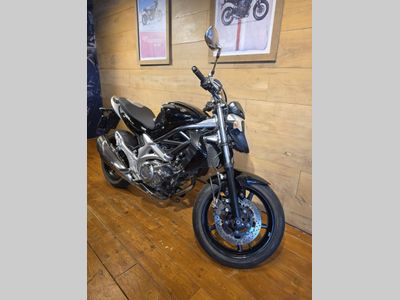 SUZUKI SFV 650 GLADIUS – foto 4