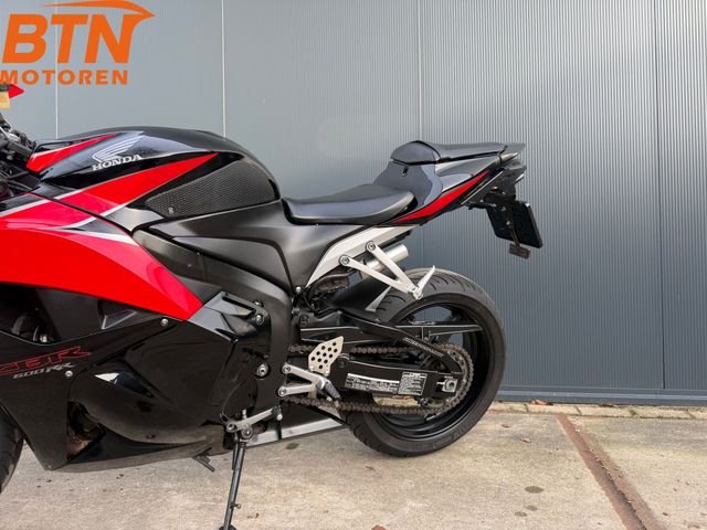 honda - cbr-600-rr-c-abs