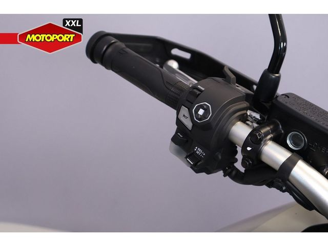 honda - x-adv