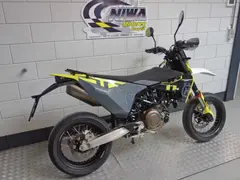 Husqvarna 701 Supermoto 2023 occasion – foto 2 van 8