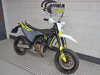 HUSQVARNA 701 SUPERMOTO – foto 3