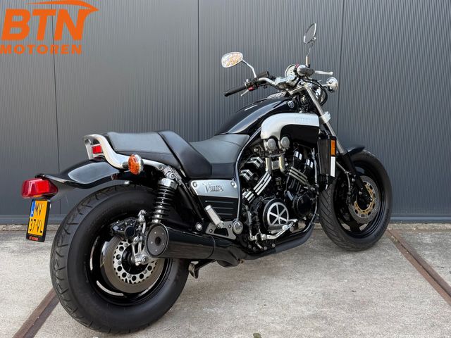 yamaha - vmx-1200-black-max