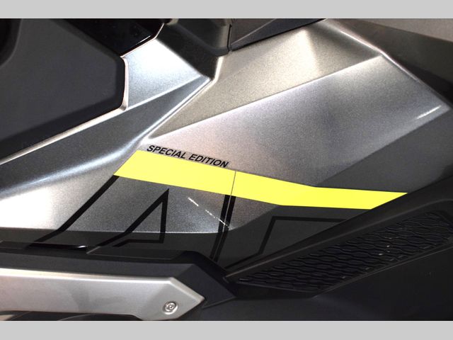 honda - x-adv