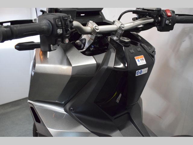 honda - x-adv