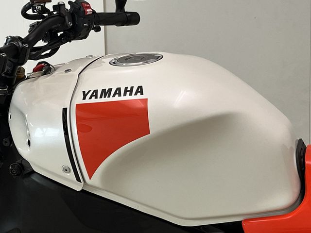 yamaha - xsr-900-abs