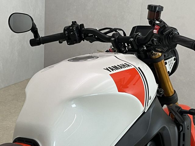 yamaha - xsr-900-abs