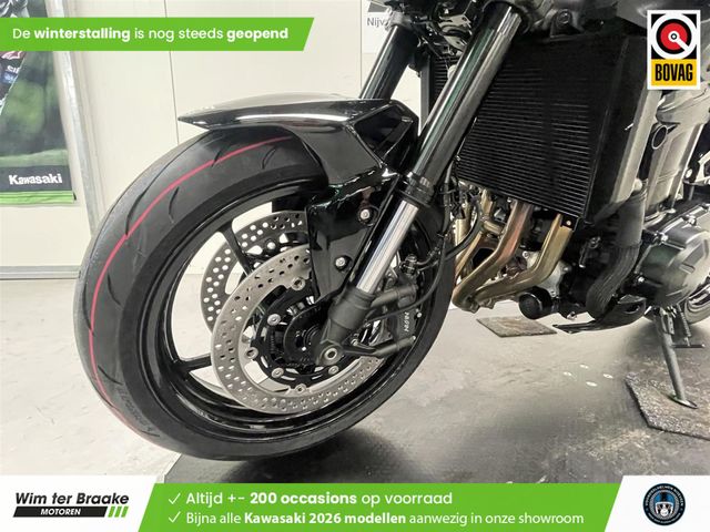 kawasaki - z900