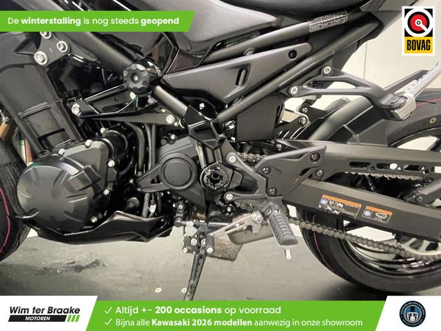 kawasaki - z900