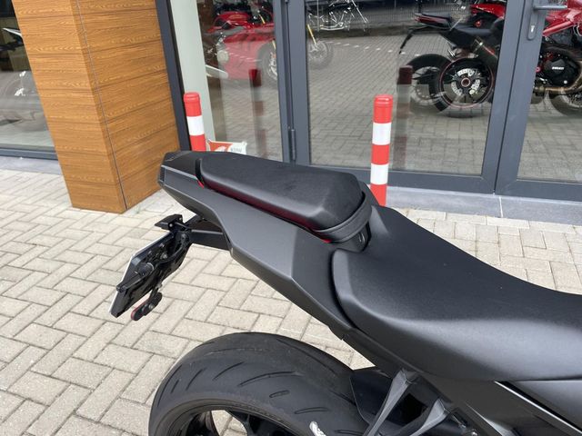 honda - cbr-1000-rr-fireblade-ec-abs