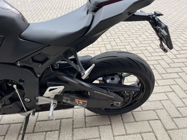 honda - cbr-1000-rr-fireblade-ec-abs