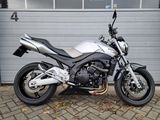 SUZUKI GSR 600