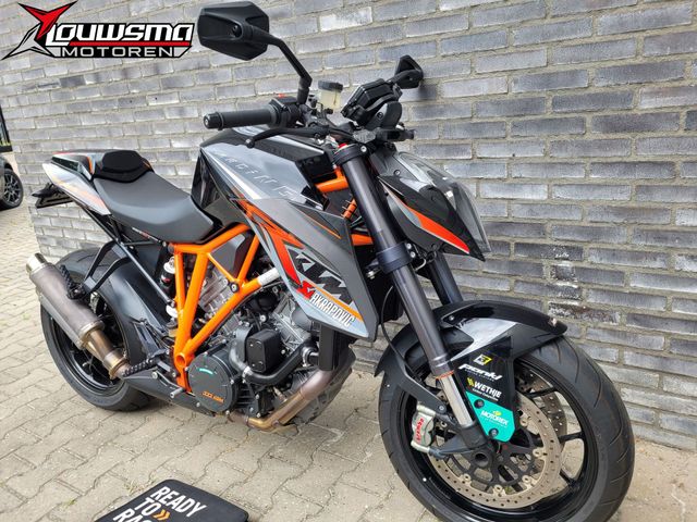 ktm - 1290-super-duke-r