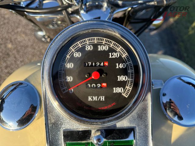 harley-davidson - heritage-softail-classic-flstc