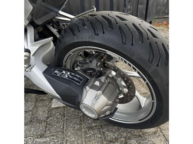 honda - vfr-1200-f-dct-c-abs