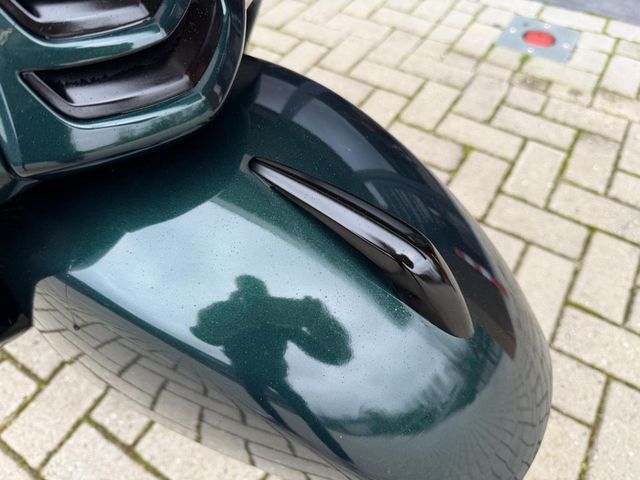 vespa - gts-300-super-racing-sixties