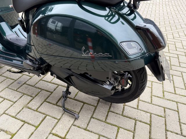 vespa - gts-300-super-racing-sixties