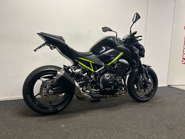 kawasaki - z900