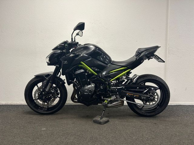 kawasaki - z900