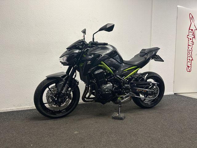 kawasaki - z900