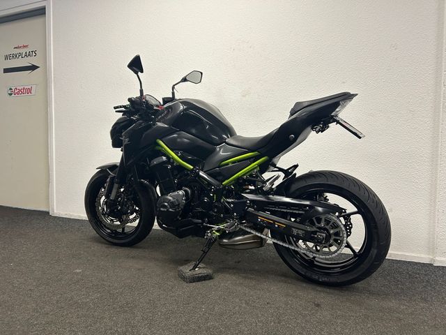 kawasaki - z900