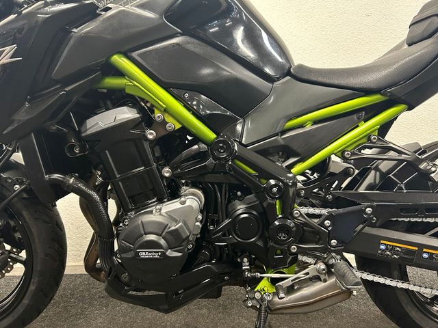 kawasaki - z900