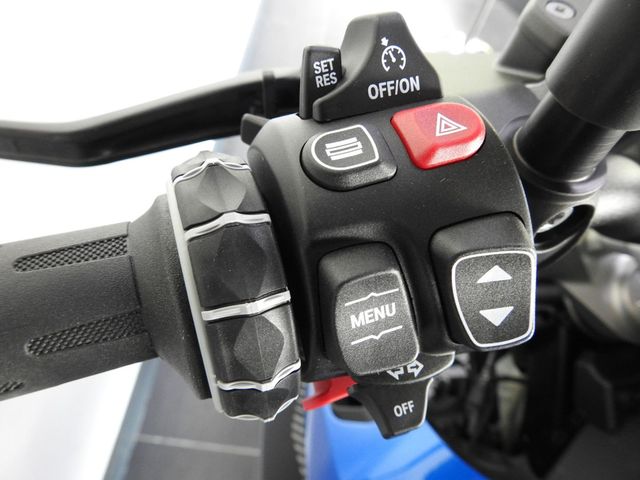 bmw - r-1300-r