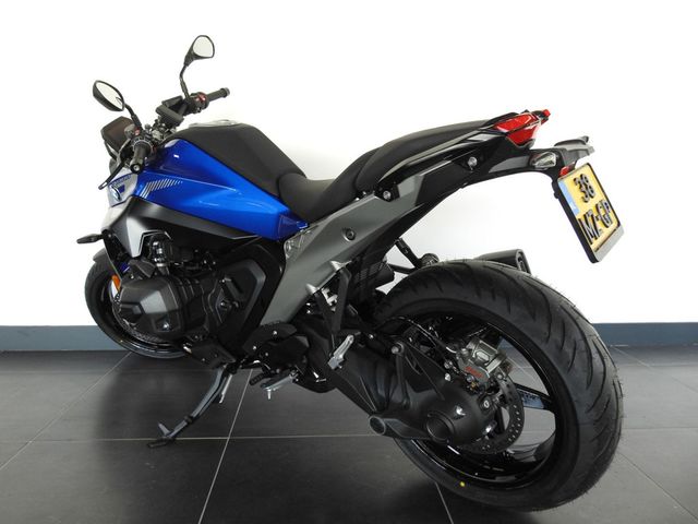 bmw - r-1300-r