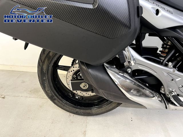 suzuki - sfv-650-gladius