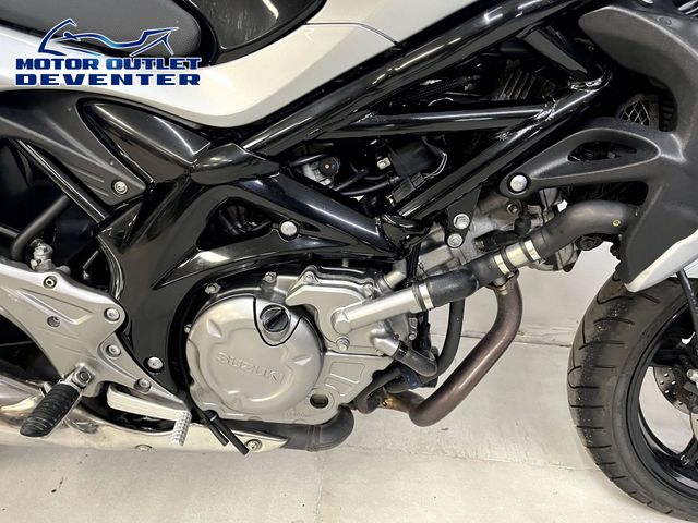 suzuki - sfv-650-gladius