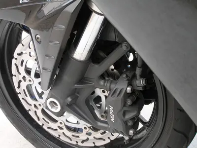 KAWASAKI GTR 1400 – foto 4