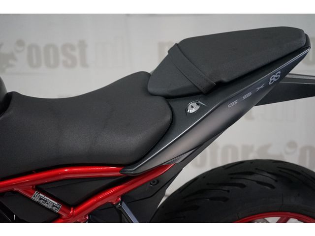 suzuki - gsx-8s