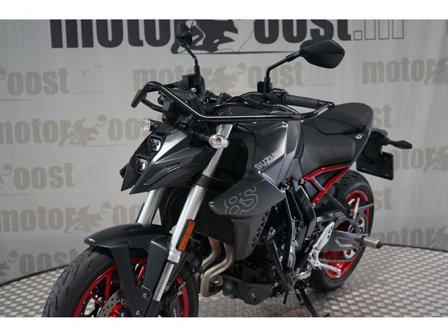 suzuki - gsx-8s