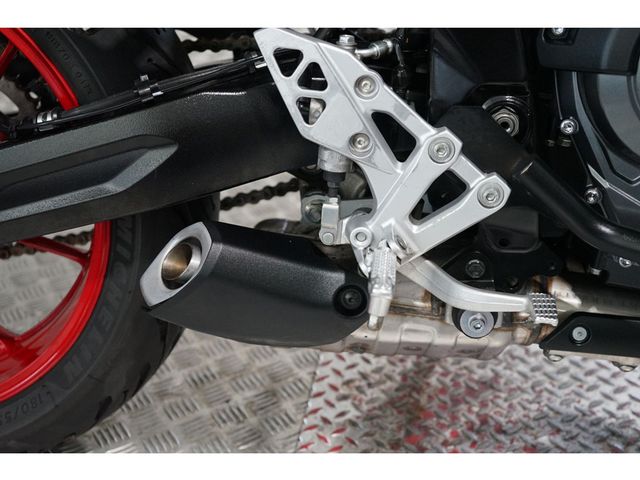 suzuki - gsx-8s