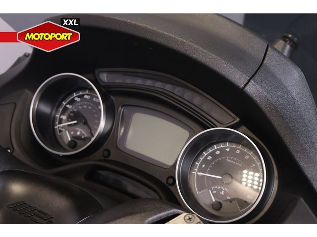 piaggio - mp3-500-lt-sport