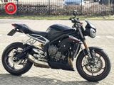 TRIUMPH STREET TRIPLE RS
