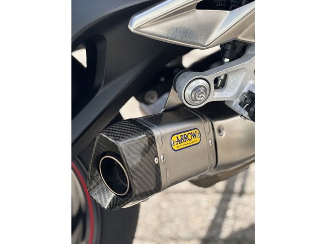 triumph - street-triple-rs