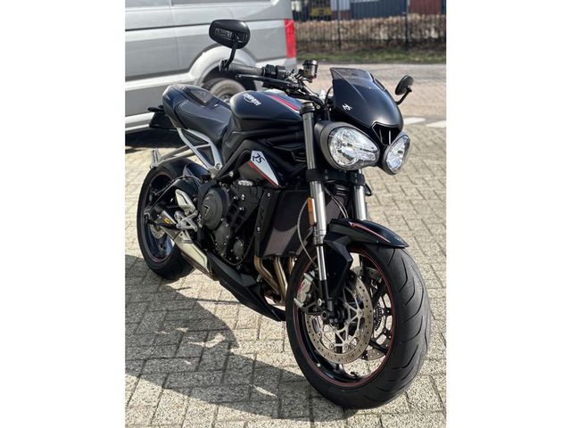 triumph - street-triple-rs