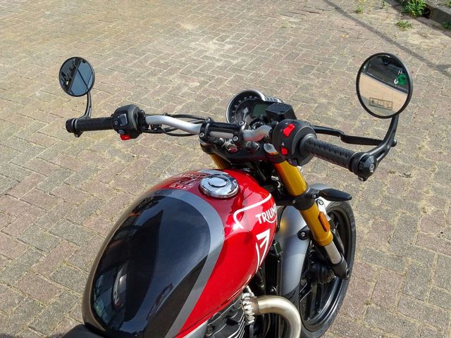 triumph - speed-400