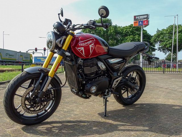 triumph - speed-400