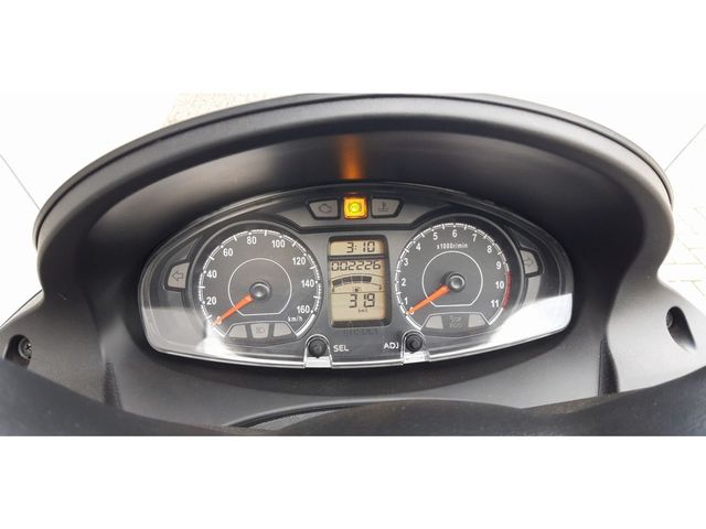 suzuki - uh-200